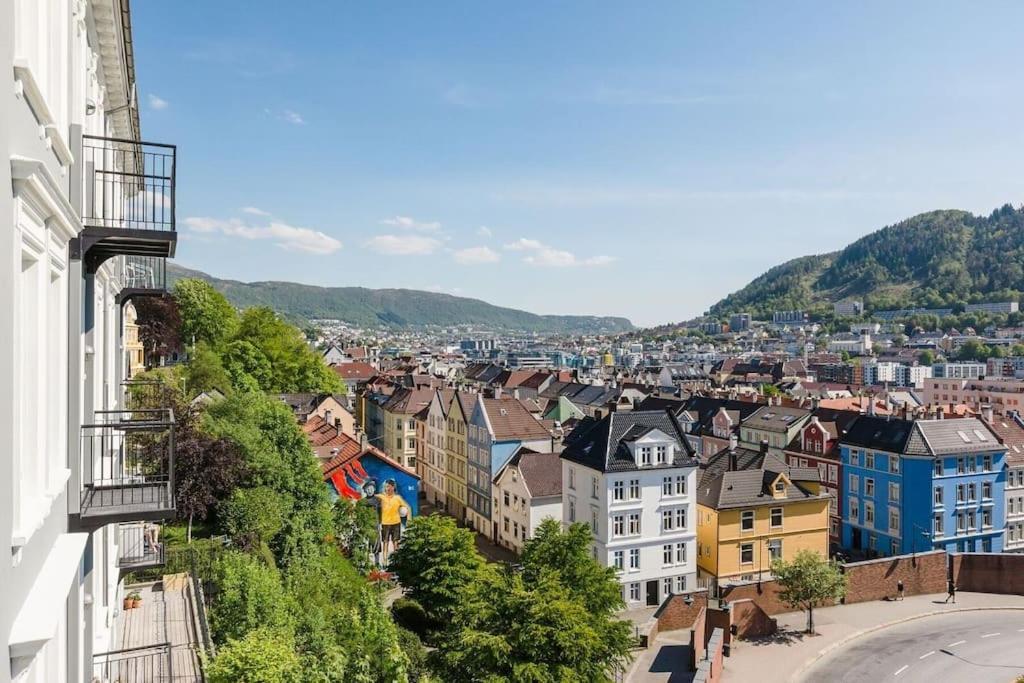 Elegant Bergen City Center Apartment - Ideal For Business Or Leisure Travelers Exterior foto